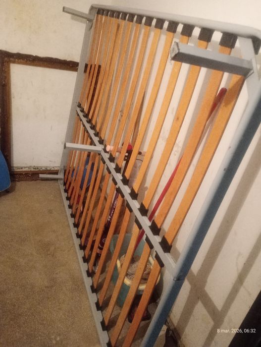 Somieră 160*200cm cu picioare