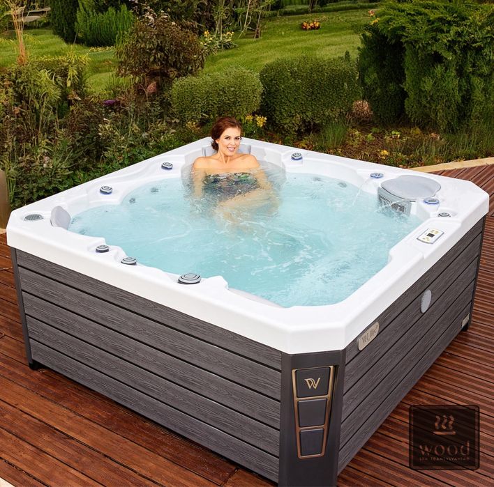 Wellis Jacuzzi - PRAGUE Life Delux