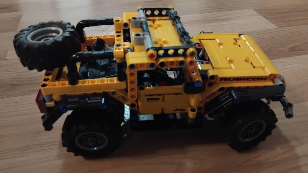Lego tehnic jeep wrangler