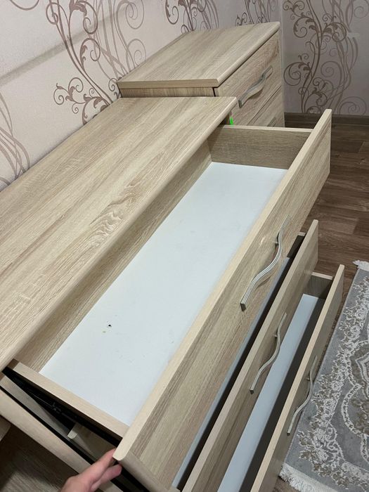 Спальный гарнитур