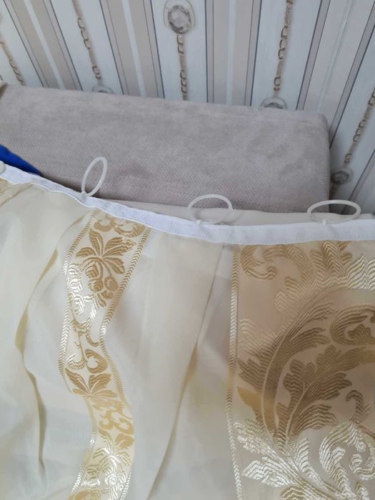 1 buc.perdea matase culoare bej