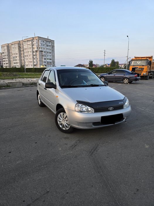 Продам Калину 2011 года