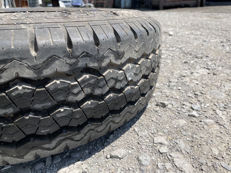 Джната с гума за мерцедес спринтер 195/70 R 15C