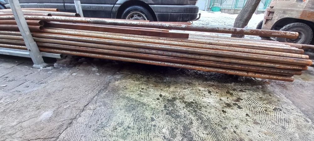 Черни тръби Ф 42, 5 метра дължина.