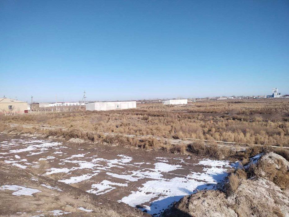 Земельный участок со строениями