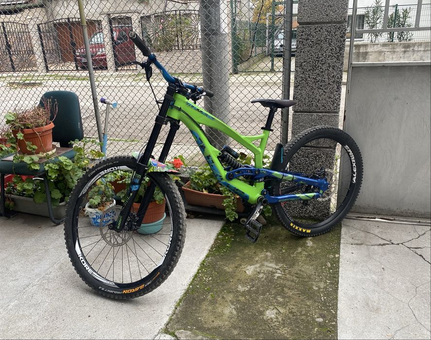 Yt Tues отлично състояние