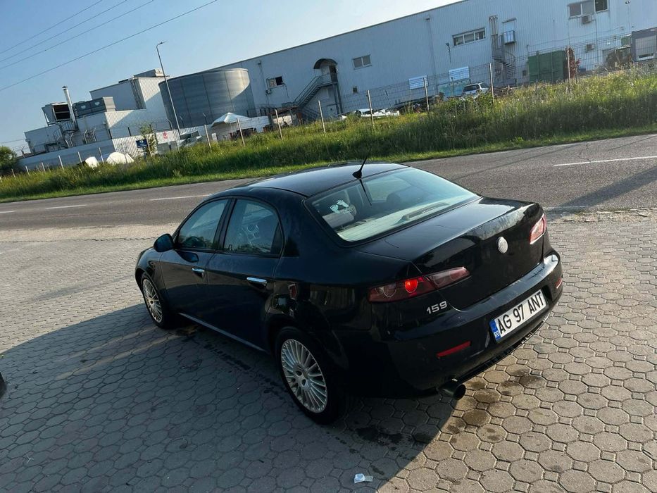 Vând alfa romeo 159