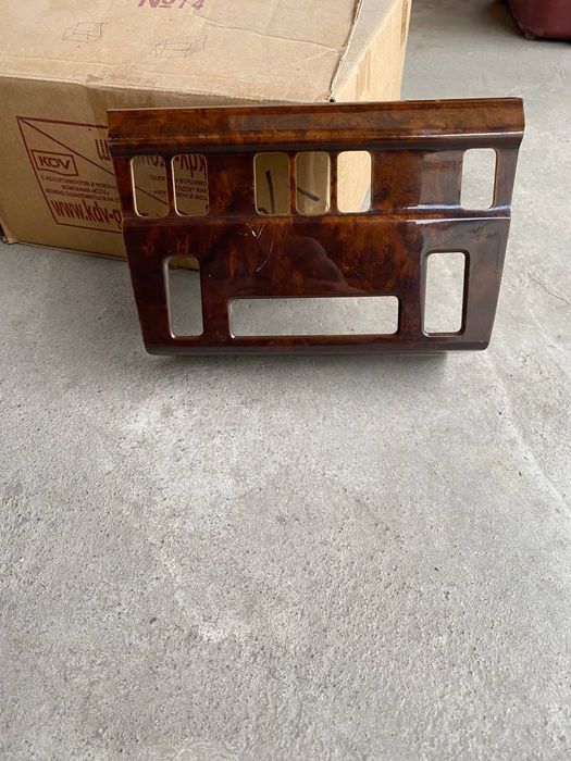 Дерево салона 124 мерс