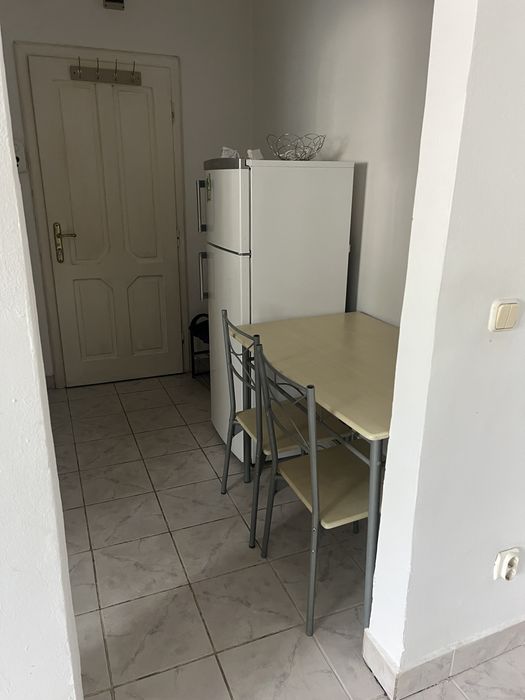 Inchiriez apartament o camera