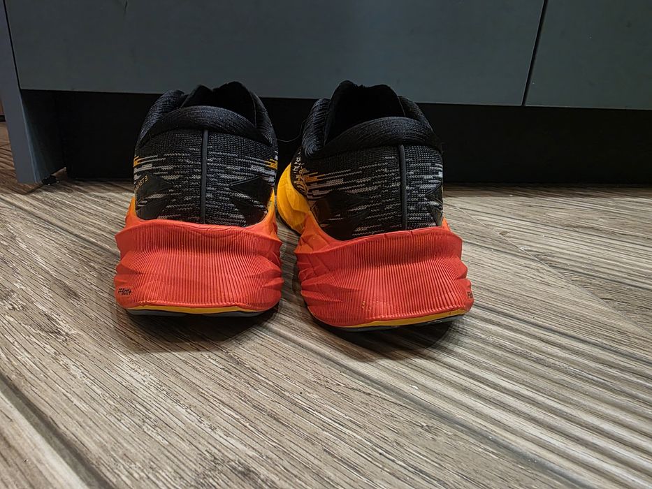 Мъжки маратонки ASICS Nova Bast 3 - Резервирани!