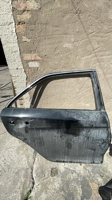 Toyota Camry 50 либо 55  дверь
