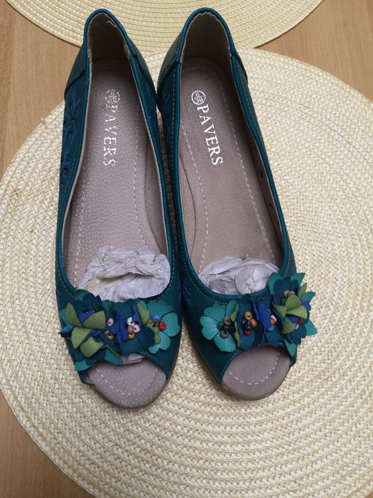 Pantofi decupati nr 39, Pavers