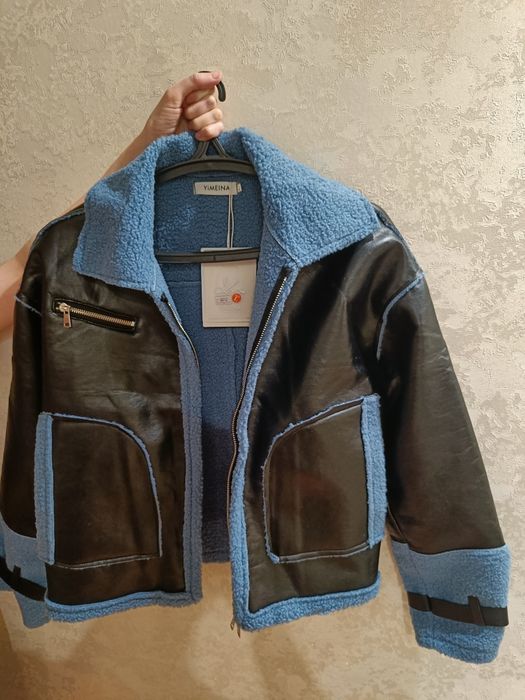 Продам зимнюю куртку