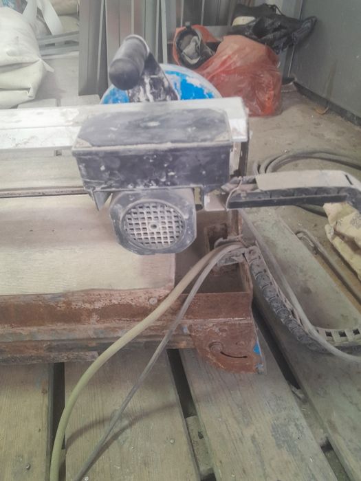 Кафелерезка,,,с в