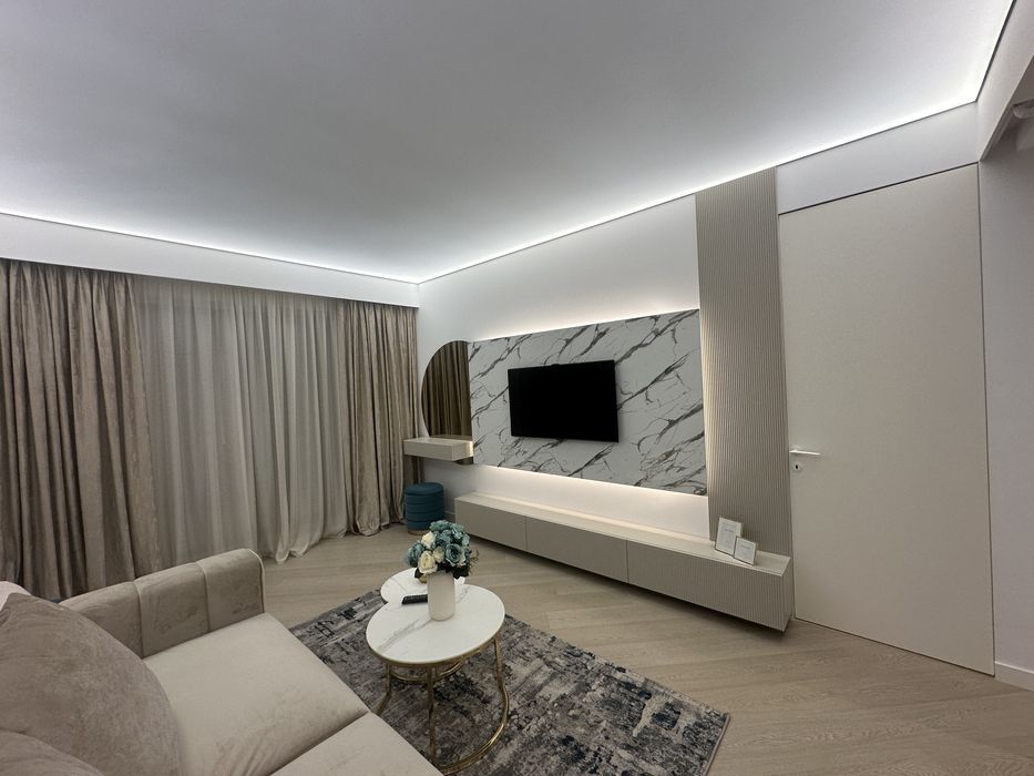 Inchiriez studio cortina north