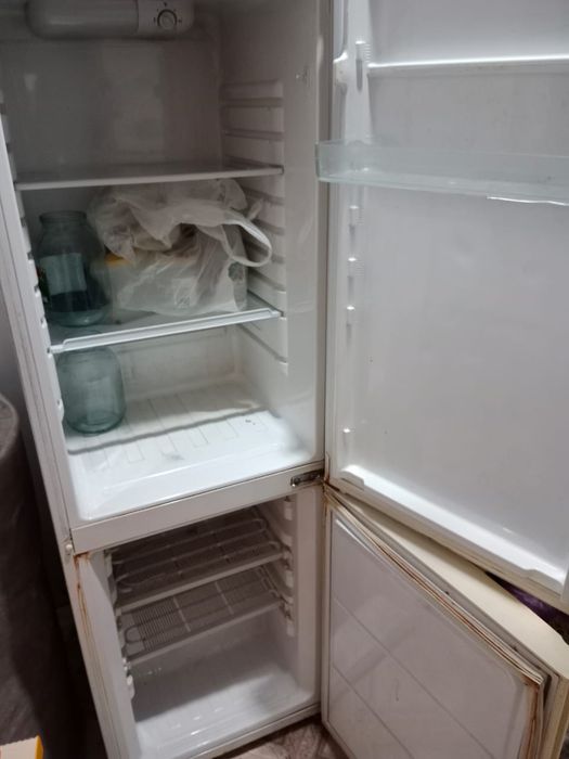 Продам холодильник Samsung