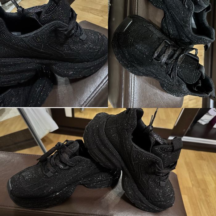 Новые кроссовки 37-38 размер