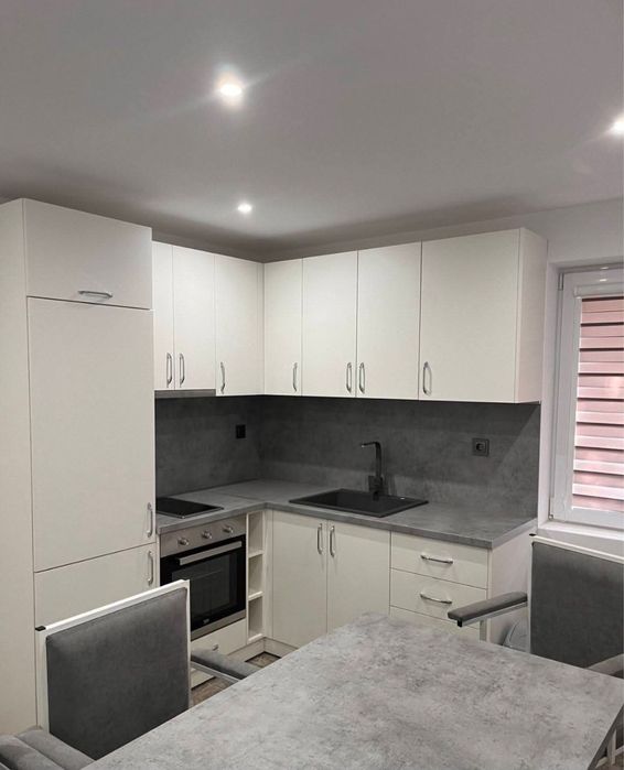 Продава се Етаж от къща в Радомир - 68 кв.м за 1177 €/кв.м - Снимка #1