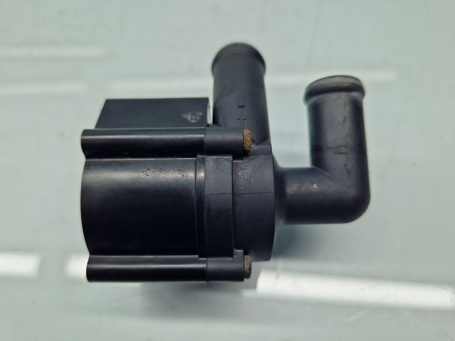 Pompa recirculare apa AUDI A3 (8P1) [Fabr 2003-2012] 5N0965561 2.0 TDI