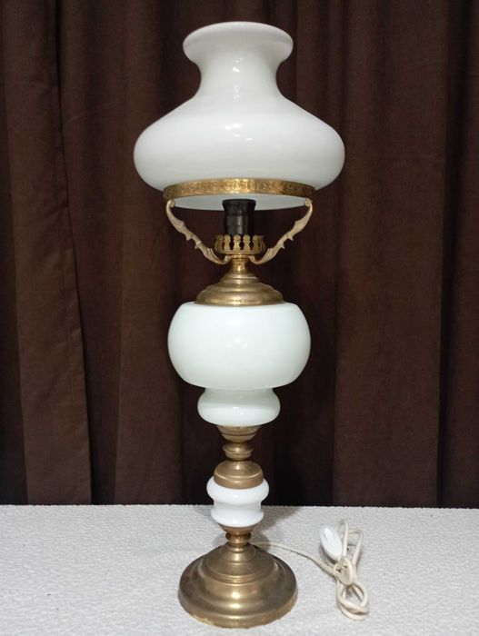 Комплект от две големи старинни красиви лампи - лампа