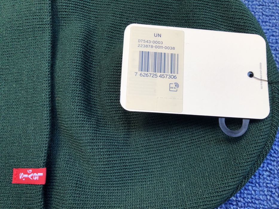 SOS / Lyle & Scott / Levis ОРИГИНАЛНИ зимни шапки