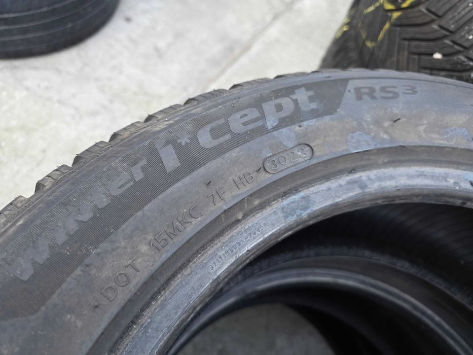 2бр Като нови зимни гуми 225 55 17 - Hankook - DOT 2023