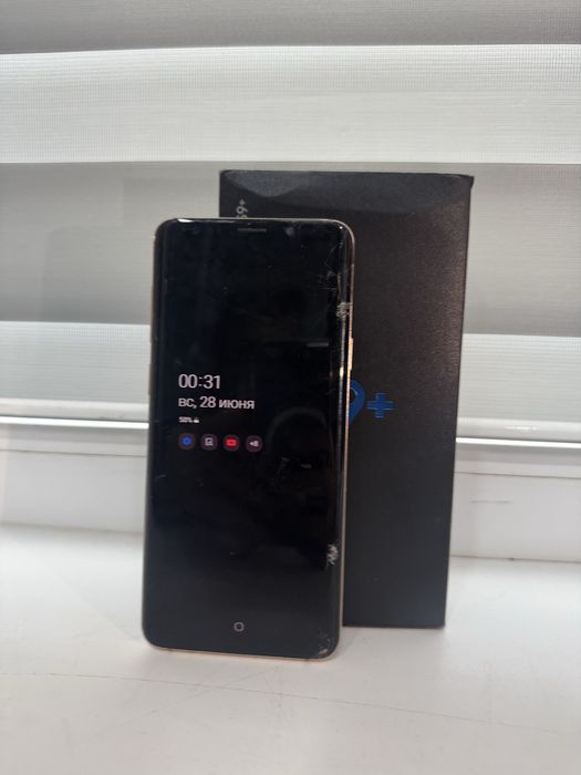 Продам Samsung S9+
