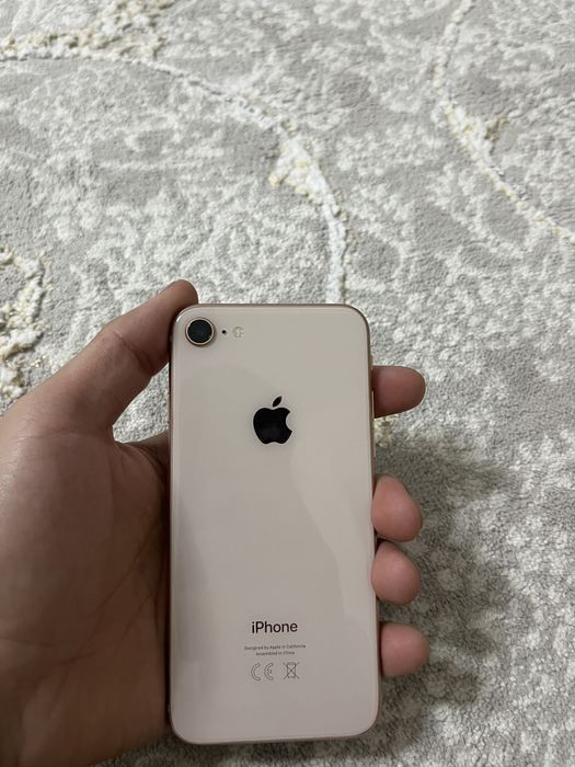 Продам iphone 8
