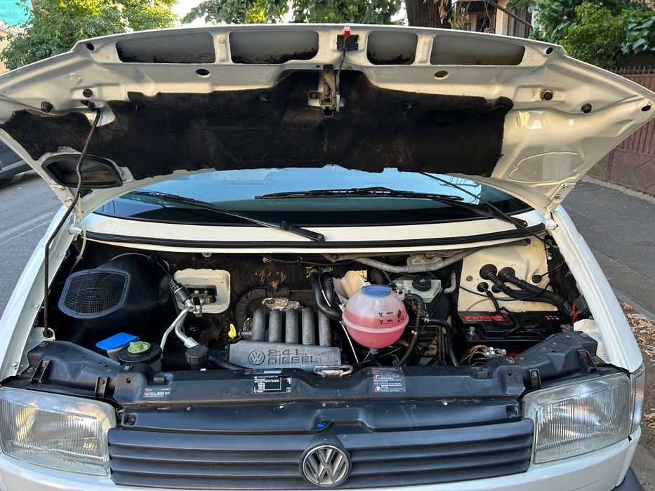 Vând vw T4 model lung 9 locuri AC Stare f bună