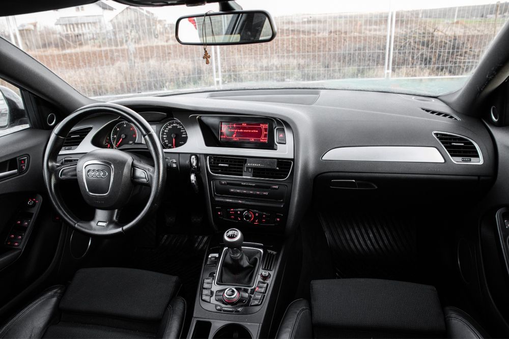 Audi A4 B8 3x S-Line 2.0 TDI 143 CP Bi-Xenon Bang Olufsen RATE FIXE