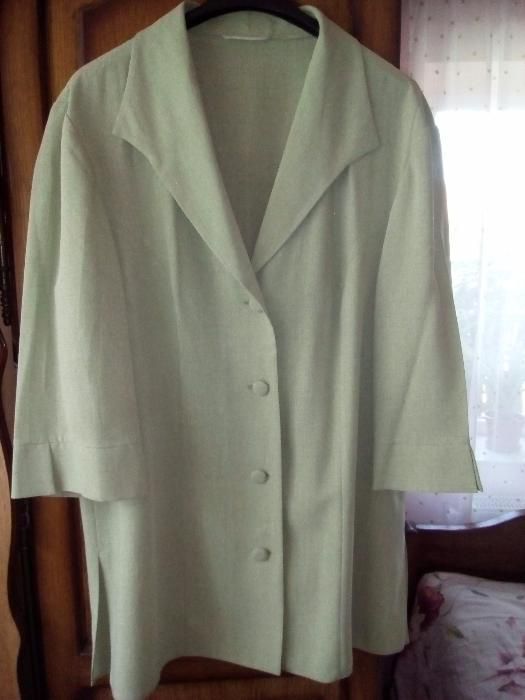 Costumas de vara,pantaloni trei sferturi,mar L-XL