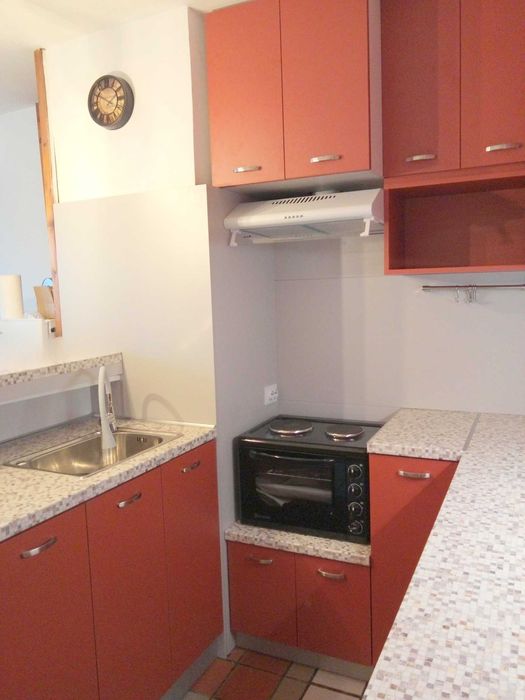 Дава се под наем Двустаен апартамент в София, Разсадника - 70 кв.м за 500 € - Снимка #1