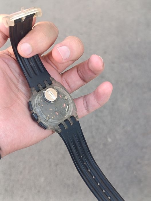 Swatch соат сотилади