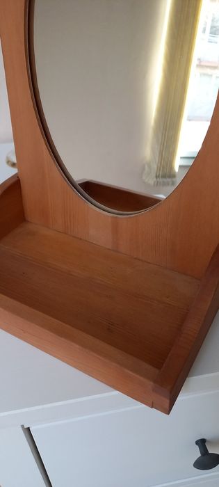 Настолно огледало