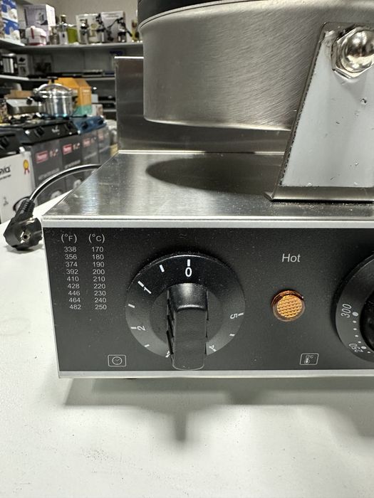 Вафельница профессиональная треугольная