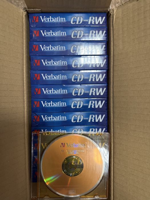 Новый Компакт диск CD-RW Verbatim 700 MB