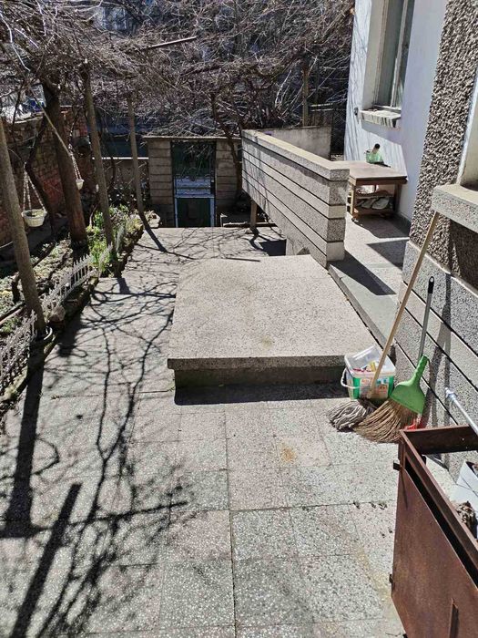 Продава се Къща в Чирпан - 82 кв.м за 769 €/кв.м - Снимка #2