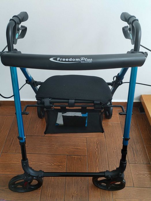 Cadru de mers cu roti/rolator
