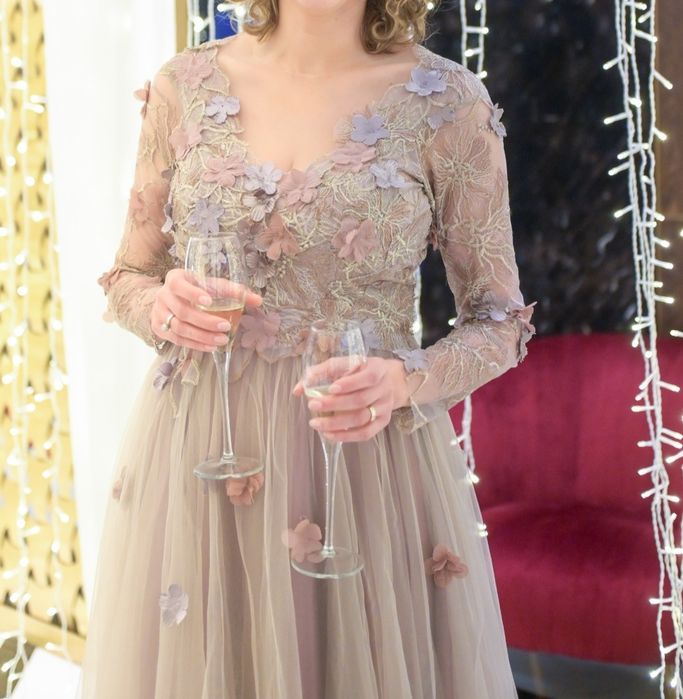 Rochie elegantă Emily G – purtată o singură dată (nuntă / nașă) – stare impecabilă