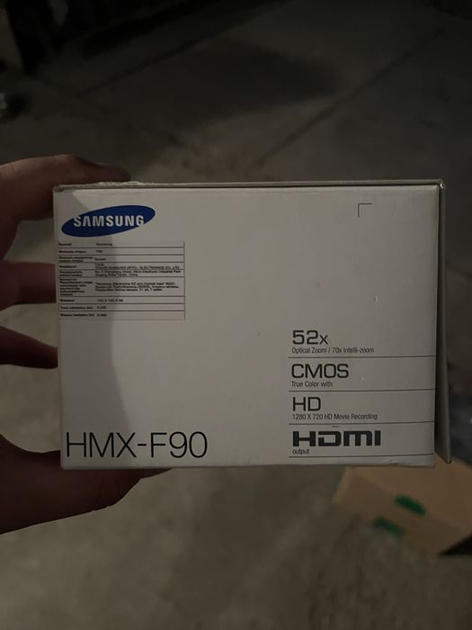 Samsung  HMX-F90