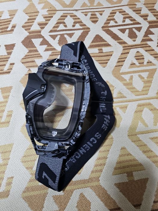 Мотошлем для кросса/эндуро