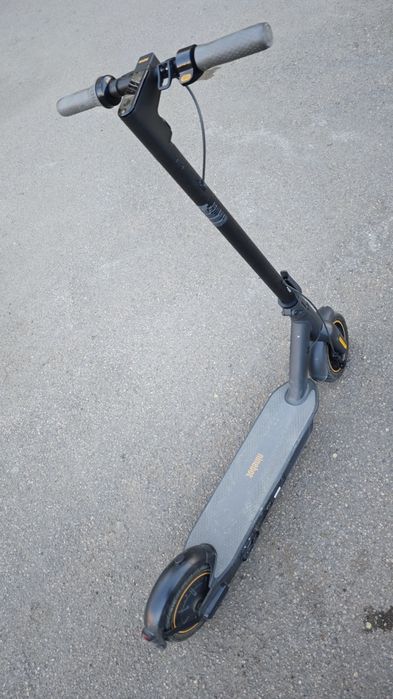 Электросамокат Ninebot Max G30P (30 км/ч)