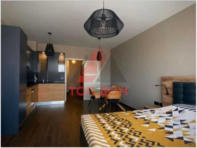 Дава се под наем Едностаен апартамент в Варна, Център - 57 кв.м за 484.5 € - Снимка #1