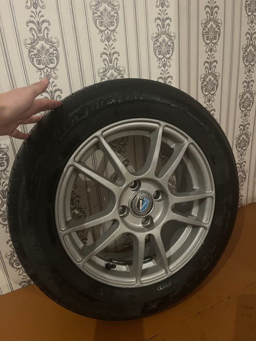 Шина донгелек летни