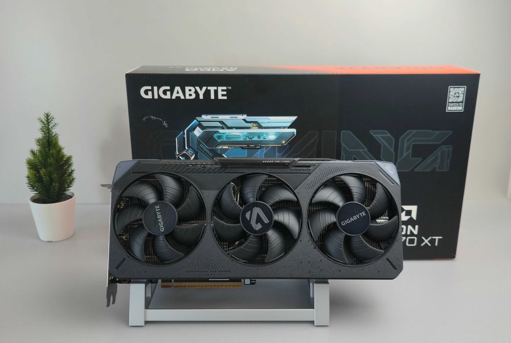Видео карта Gigabyte Elite RX 9070 XT 16GB GDDR6 AMD Radeon