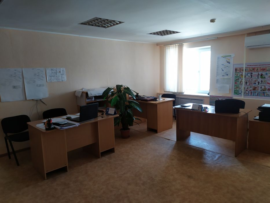 Продам ЧАСТЬ ЗДАНИЯ, в 3 этажа