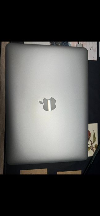 Макбук MacBook ноутбук ОБМЕН продам Apple