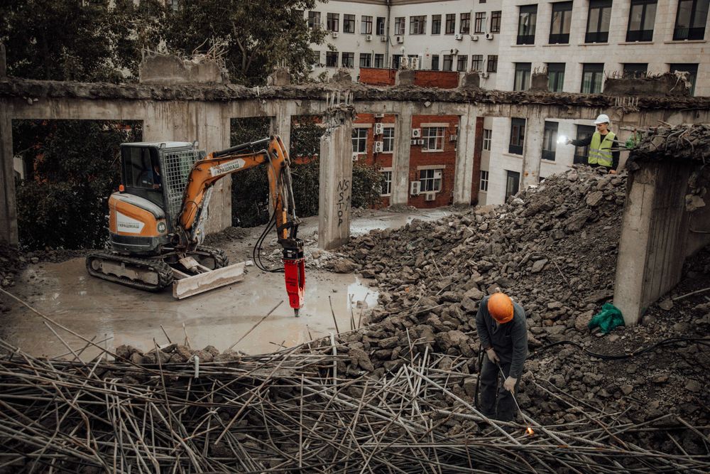 Гидрорыхлитель Impulse R100 Evolution на мини-погрузчик JCB SSL 175