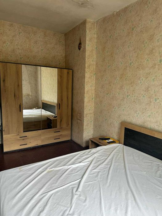 Продава се Тристаен апартамент в Бобов дол - 78 кв.м за 321 €/кв.м - Снимка #2