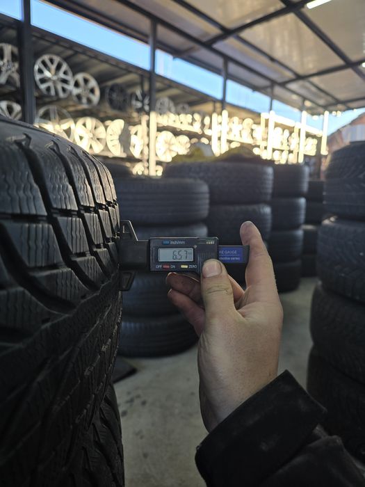 4 Броя 235/60/18 Michelin 2x6,5mm 2x6,2mm